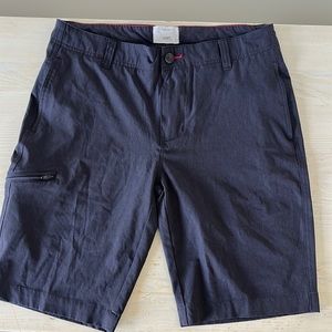 1897 men’s navy blue shorts with stretch size 32 waist